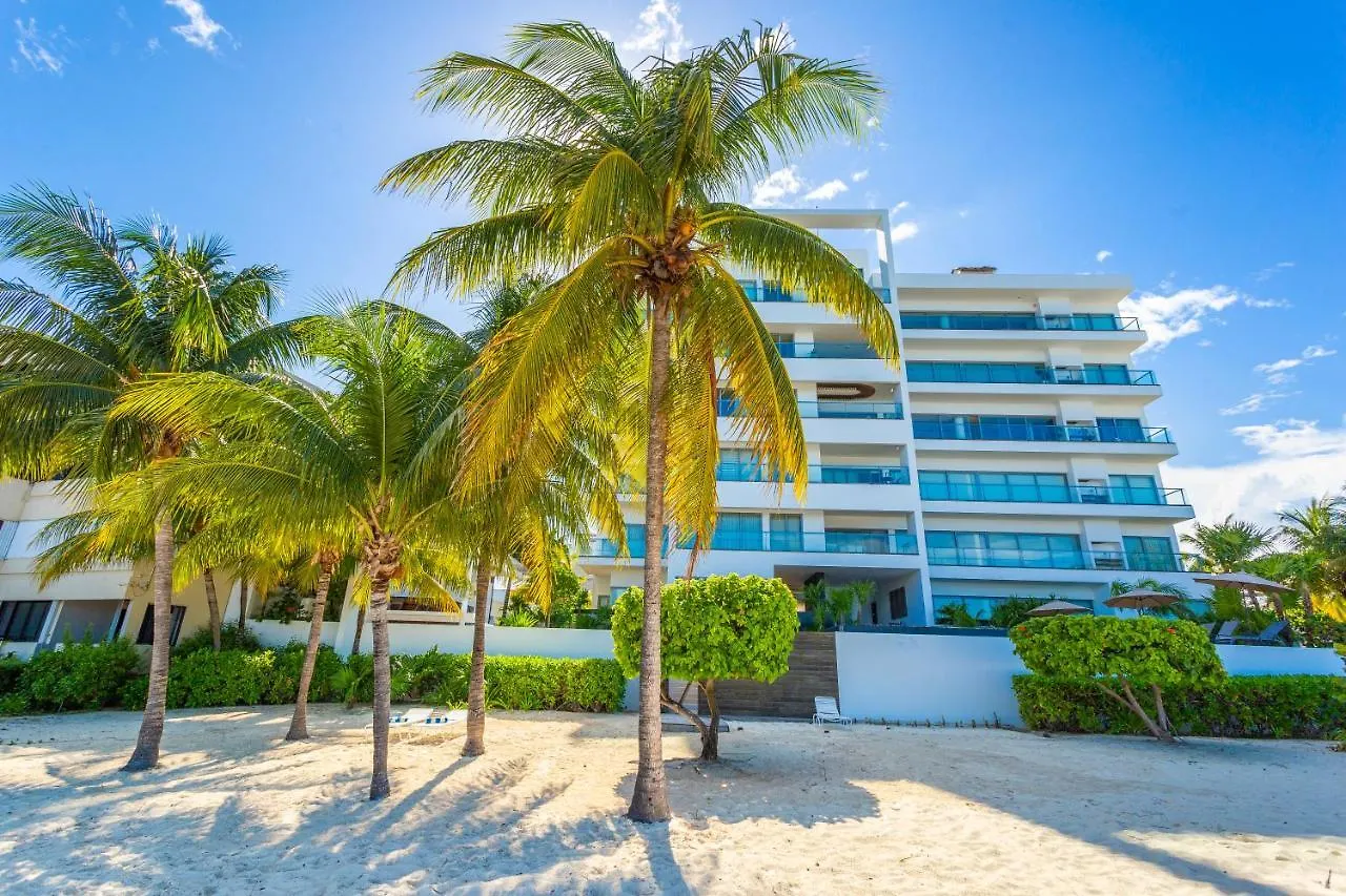 Naima Luxury Beachfront Apartments (Adults Only) Cancun Mexico